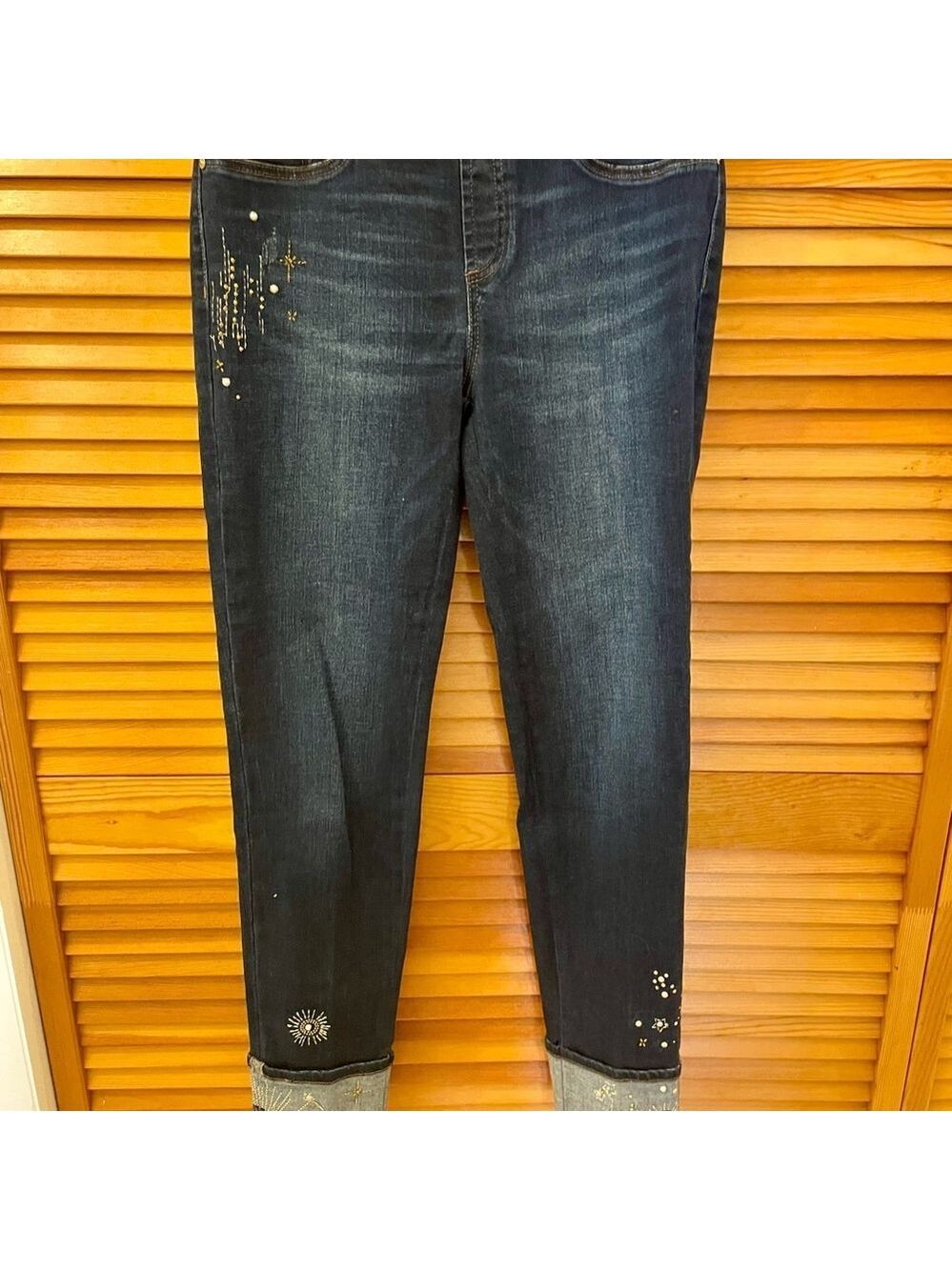 Chico’s Retro Astrological Ankle Jeans, Size 0T (4 Tall), Embellished & Cuf… - Picture 6 of 7